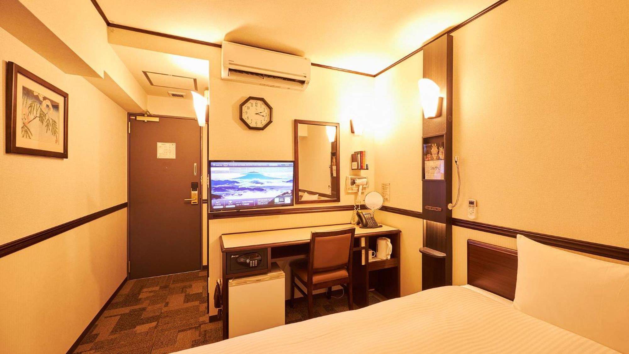 Toyoko Inn Chiba Shin Kamagaya Ekimae Номер фото